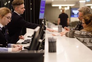 Як влаштуватися на роботу в Естонії українцю на тимчасовому захисті чи мігранту